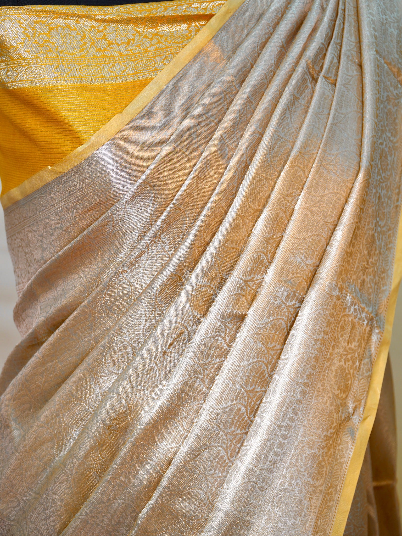 Banarasi Pure Tissue Silk Brocade Saree