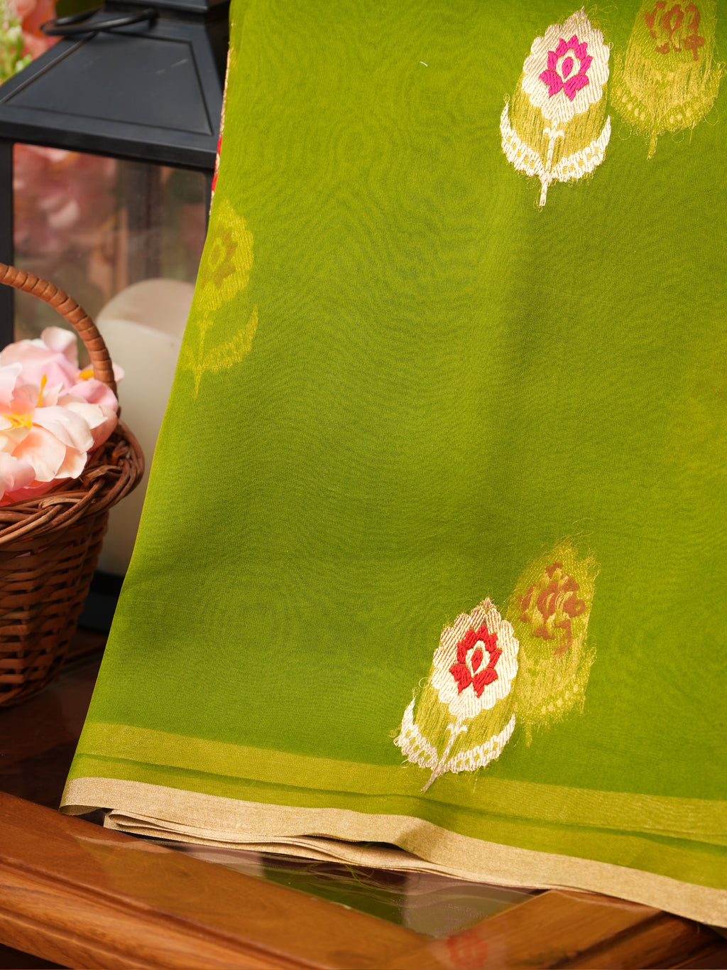 Banarasi Pure Kora Organza Handwoven Silk Saree