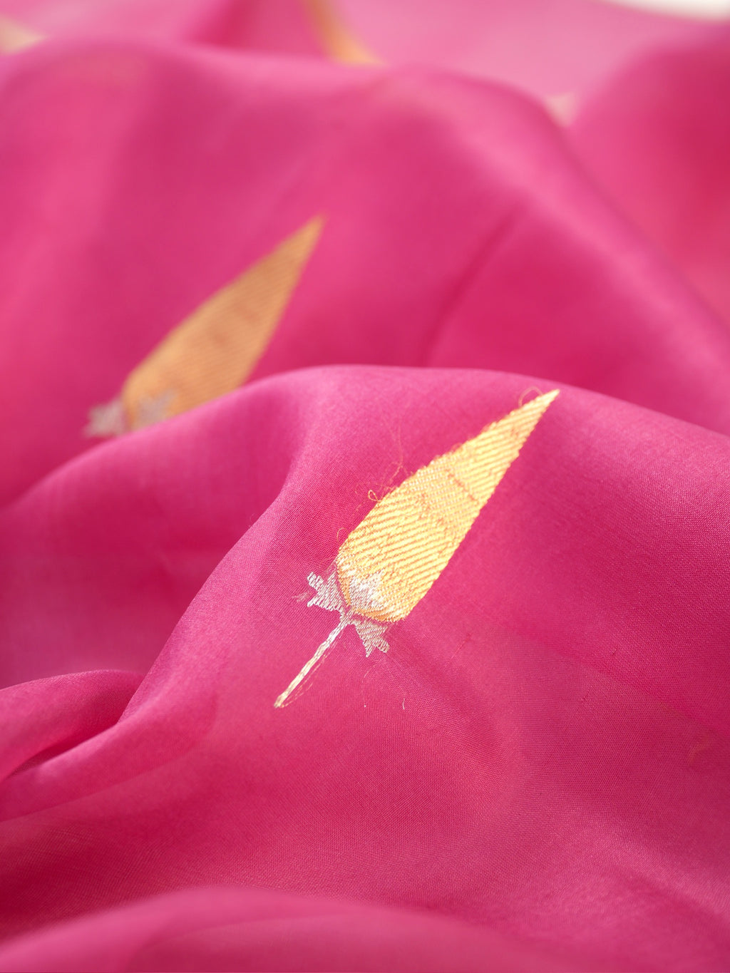 Banarasi Pure Kora Organza Handwoven Silk Saree
