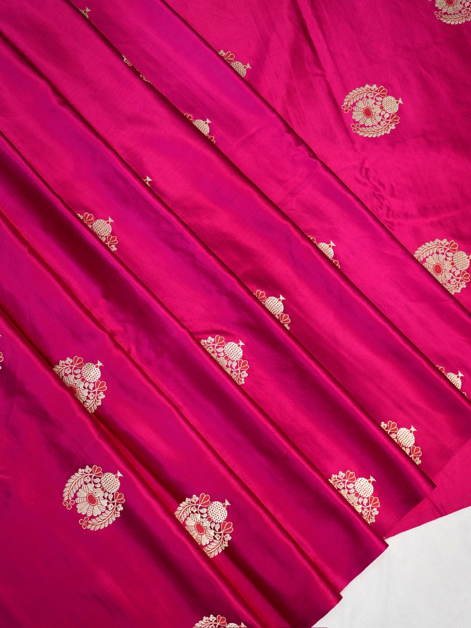 Banarasi Pure Mushru Handloom Kadhuwa Buta Fabric with Meenakari