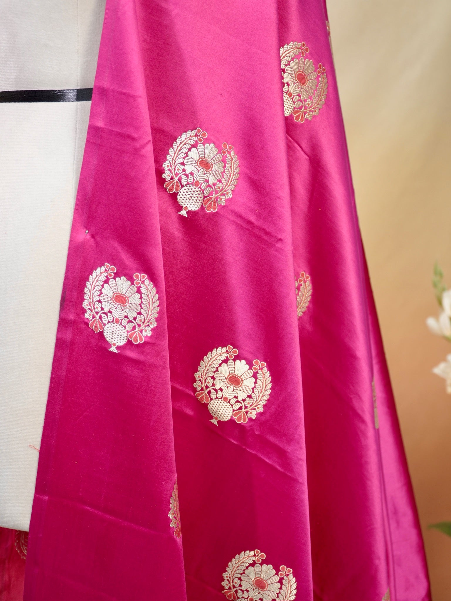 Banarasi Pure Mashru Silk Sona Rupa Buta Kadhuwa Dupatta with Meenakari