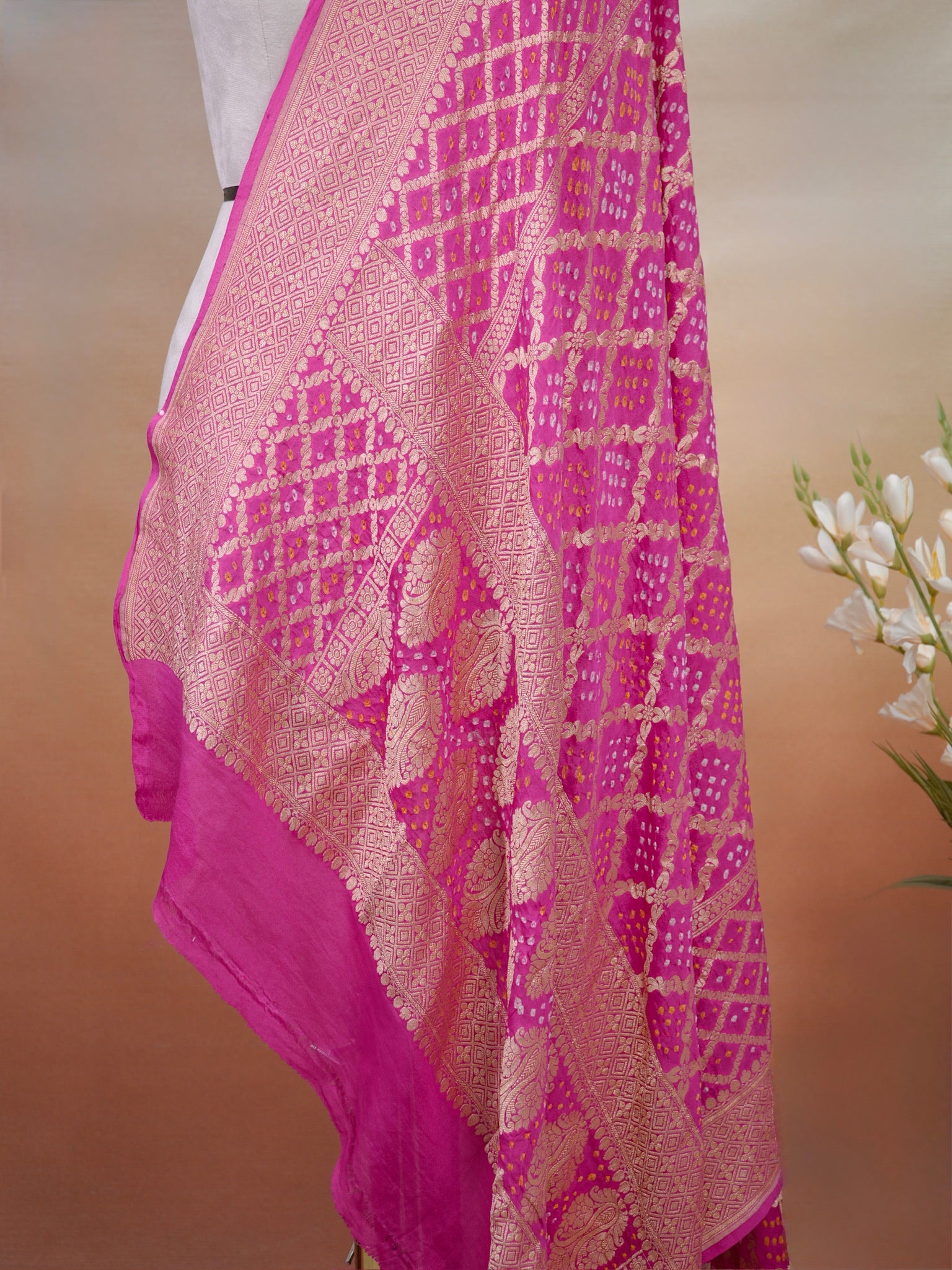 Banarasi Pure Georgette Bandhej Dupatta – Magenta Pink