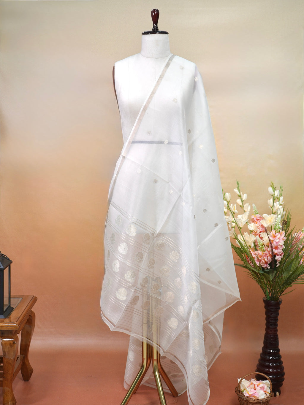 Handwoven Banarasi Pure Kora Organza Silk Dupatta (Dyeable)