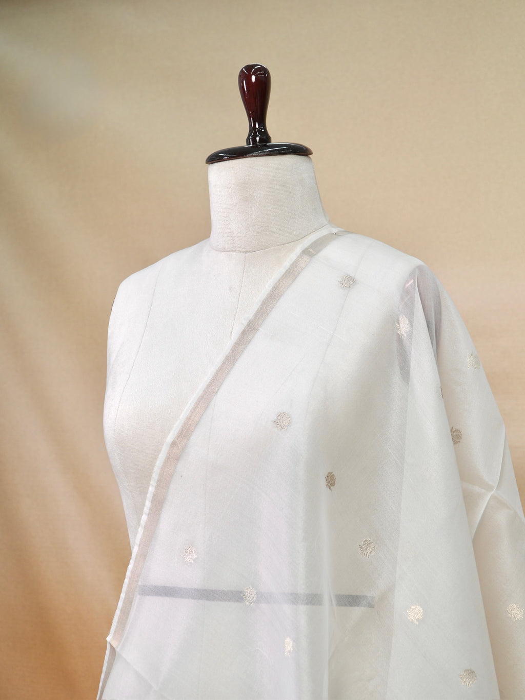Handwoven Banarasi Pure Kora Organza Silk Dupatta (Dyeable)