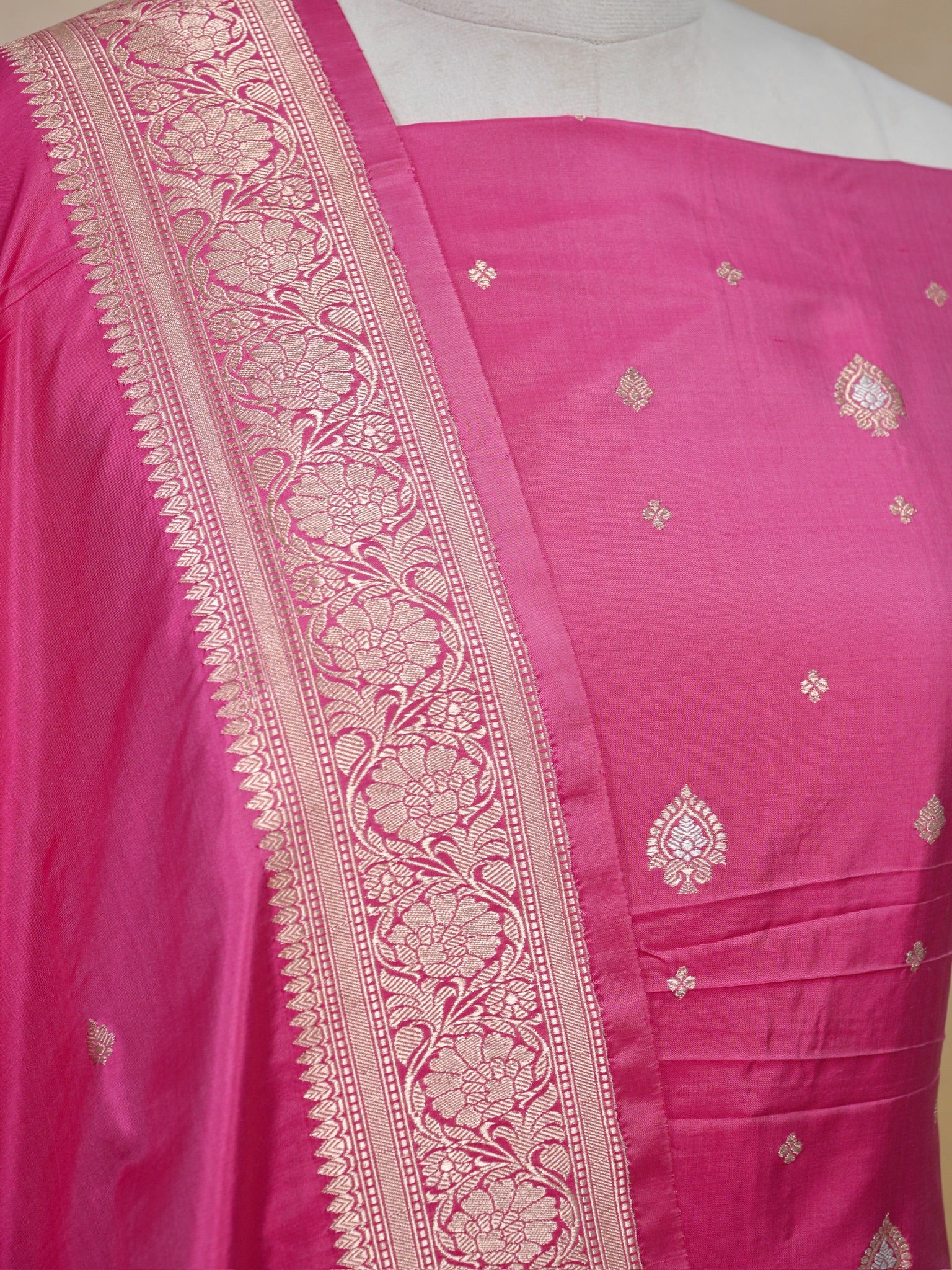 Banarasi Pure Katan Silk Kadhwa Unstitched Suit 3-Piece Set – Rani Pink with Gold Zari