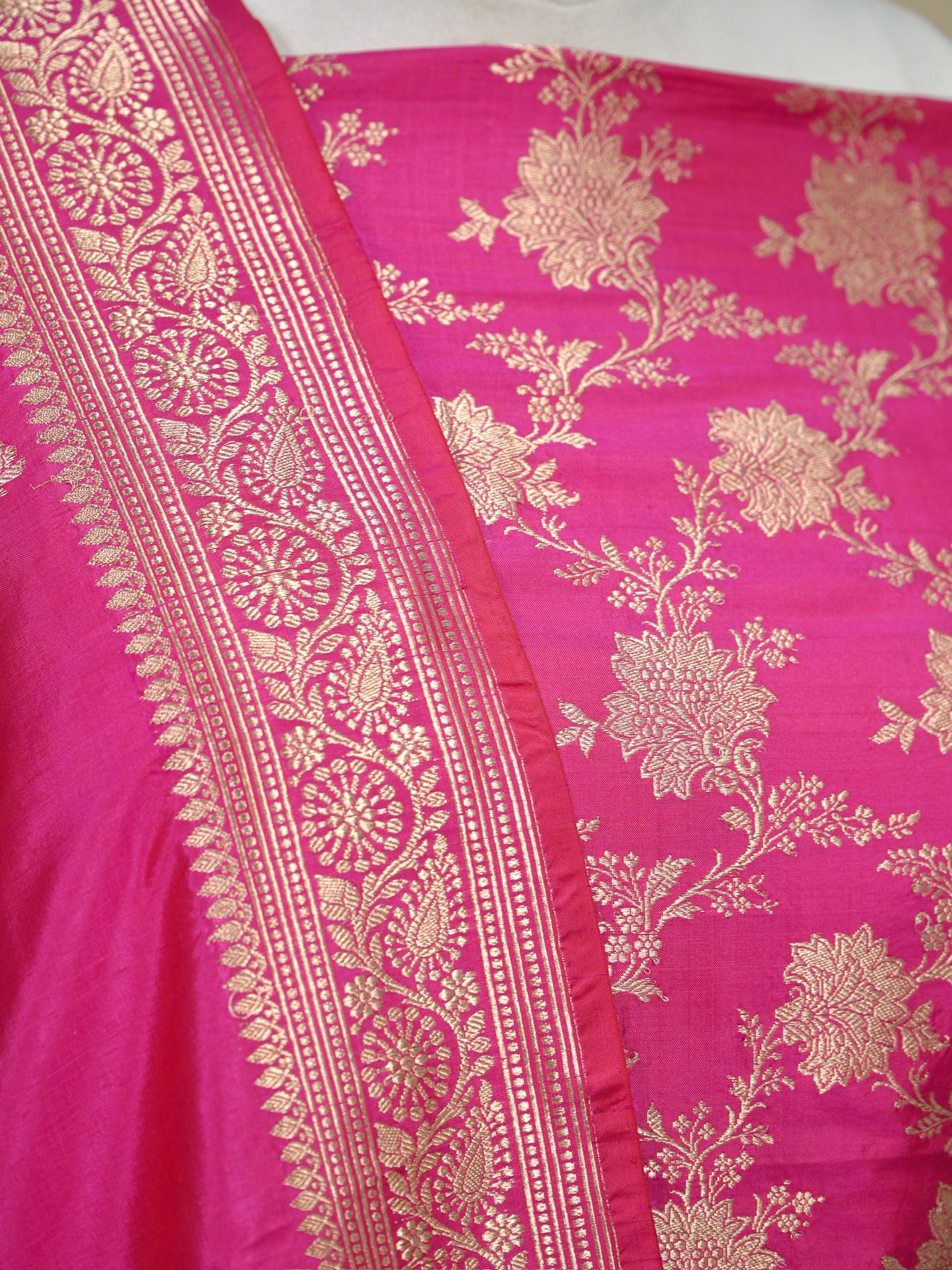 Handwoven Banarasi Pure Katan Silk Kadhwa Unstitched Suit 3-Piece Set – Bright Rani Pink with Gold Floral Jaal & Zari Work