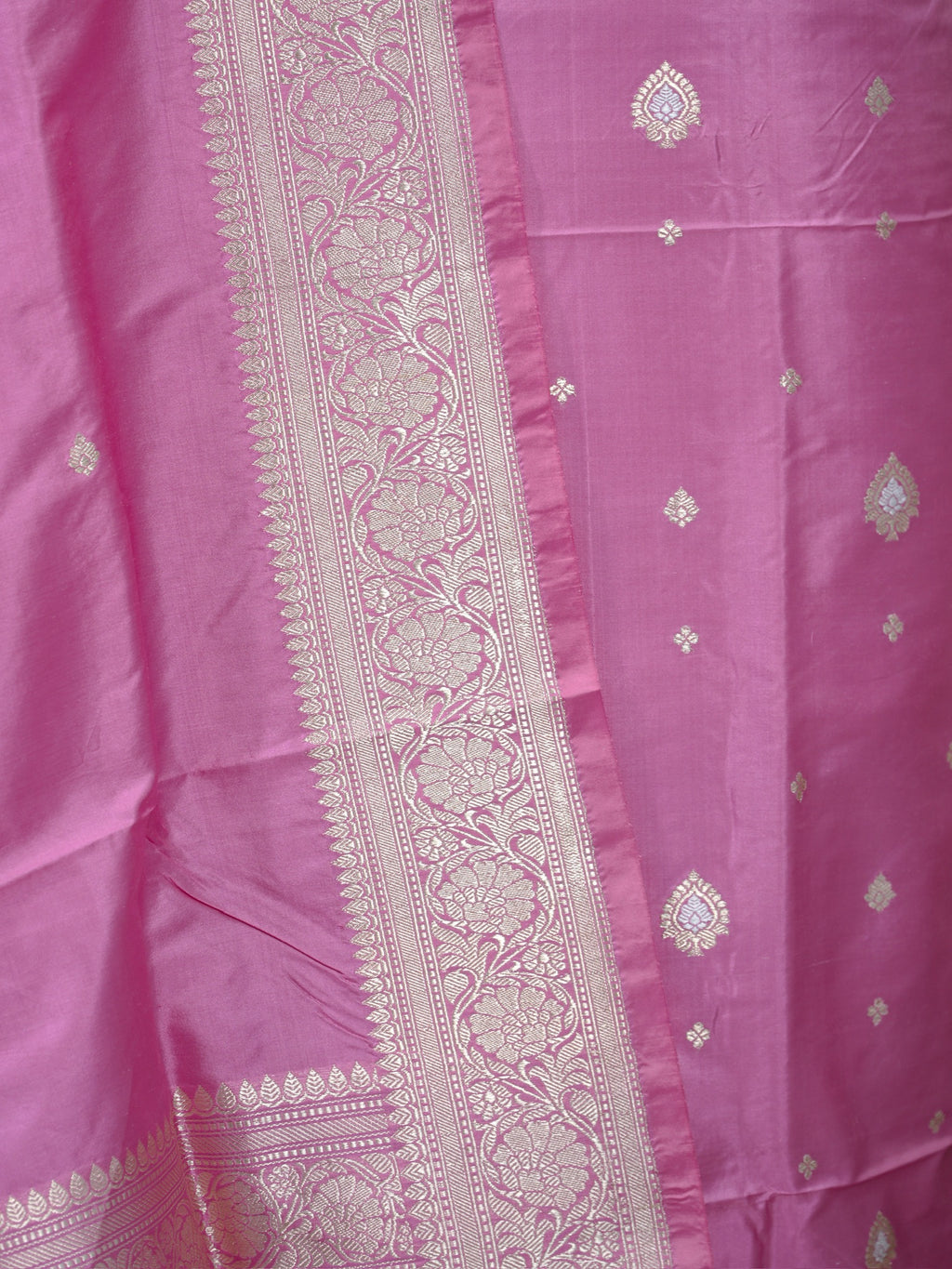 Handwoven Banarasi Pure Katan Silk Kadhwa Unstitched Suit 3-Piece Set – Soft Pink with Silver Zari
