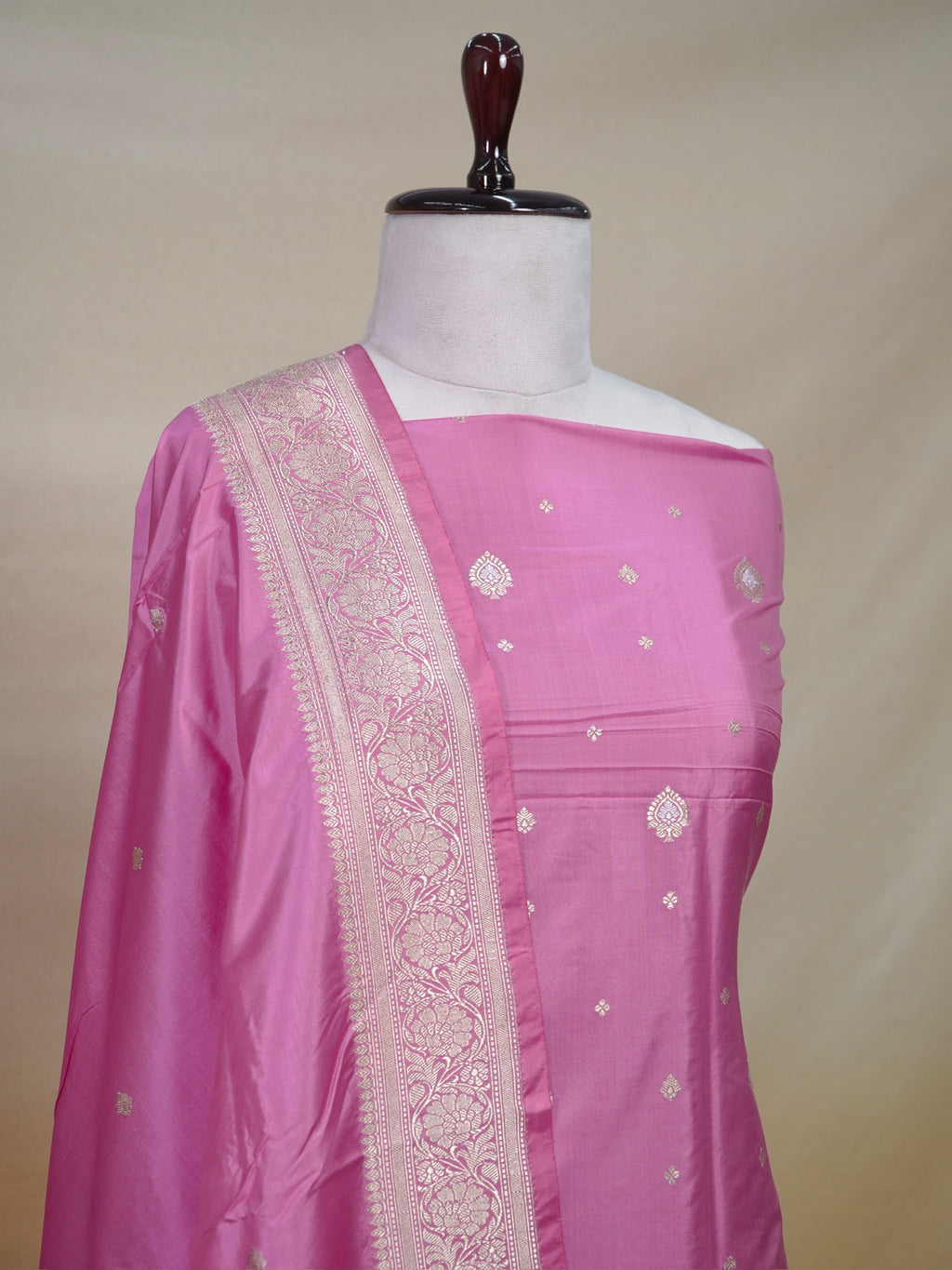 Handwoven Banarasi Pure Katan Silk Kadhwa Unstitched Suit 3-Piece Set – Soft Pink with Silver Zari