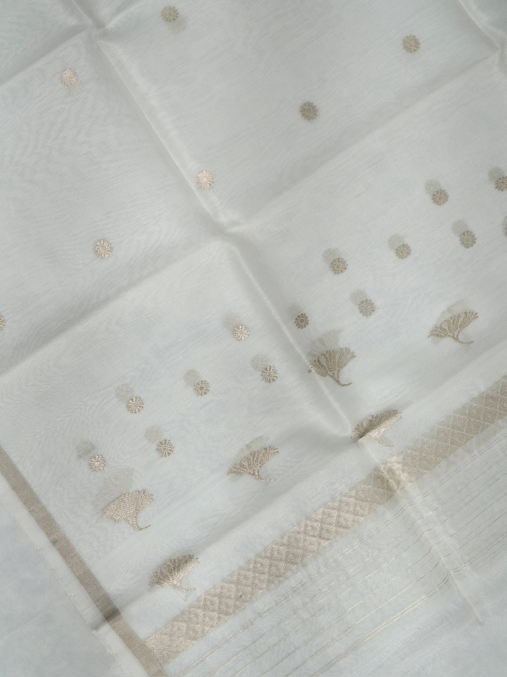 Handwoven Banarasi Pure Kora Organza Silk Dupatta – Pristine White with Silver Zari (Dyeable)