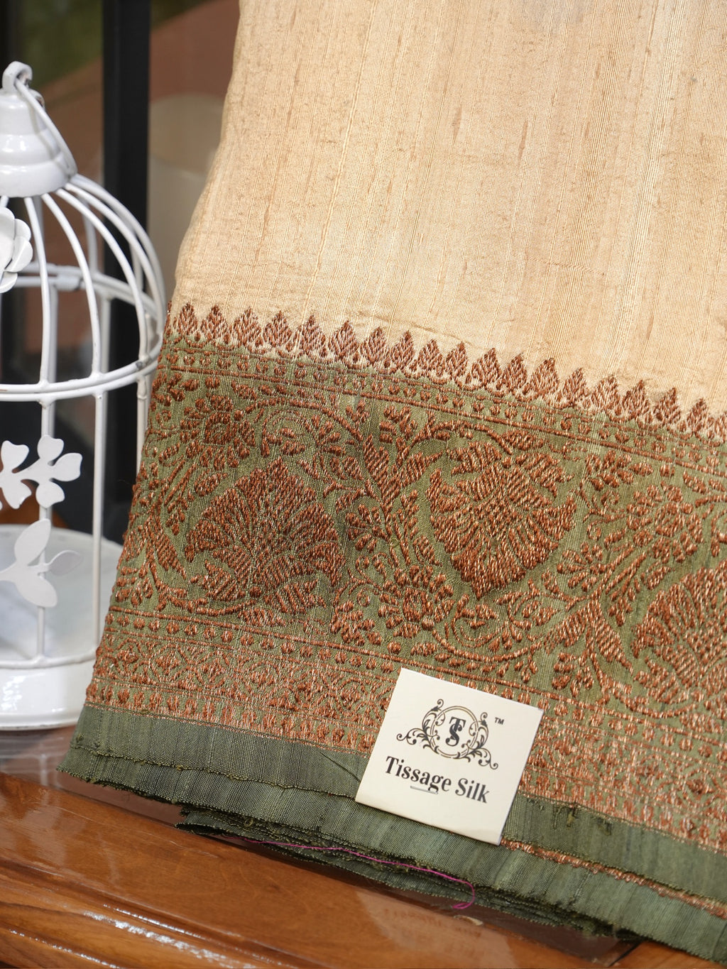 Banarasi Pure Raw Matka Silk Handmade Kadhuva Saree