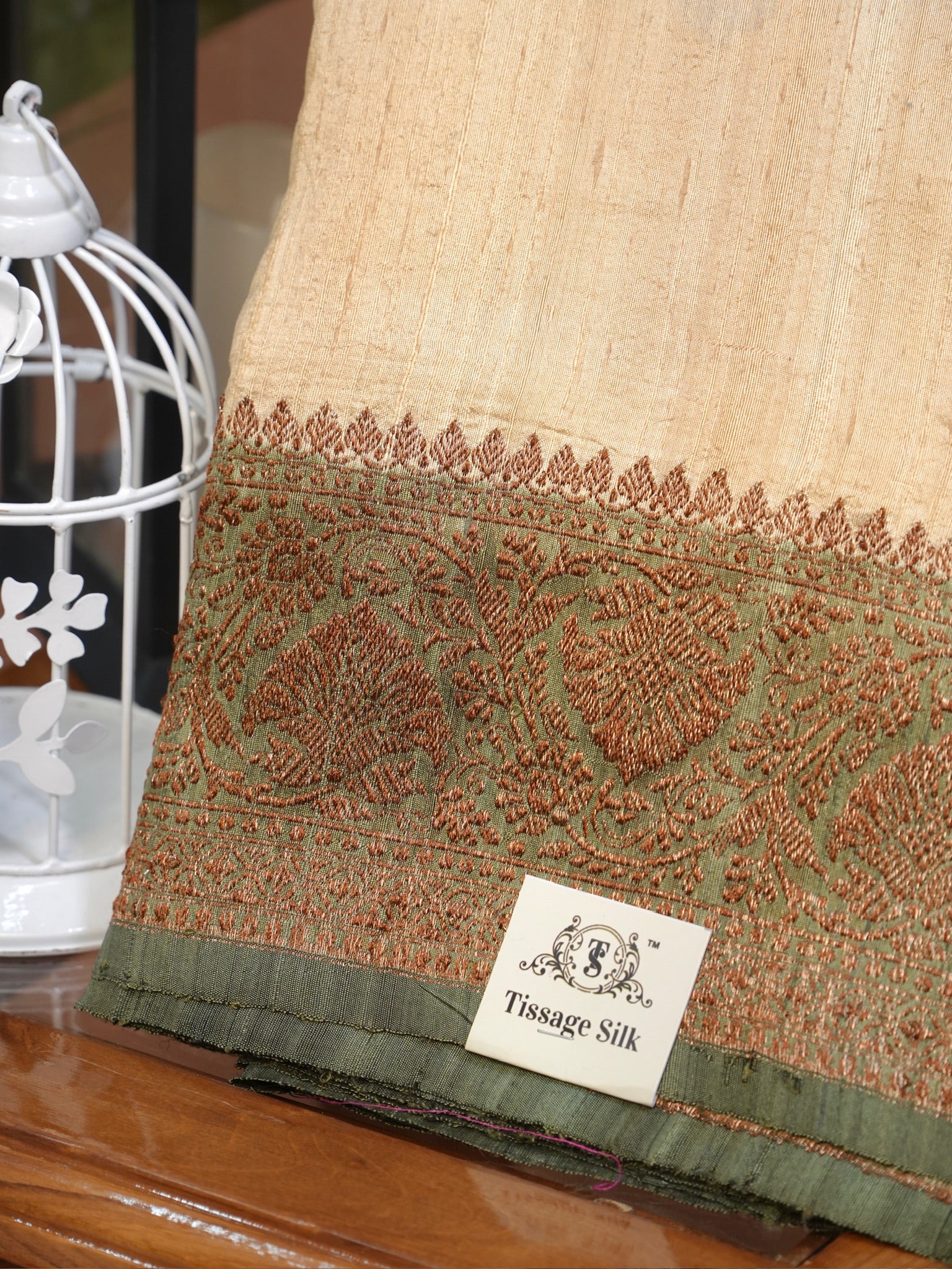 Banarasi Pure Raw Matka Silk Handmade Kadhuva Saree