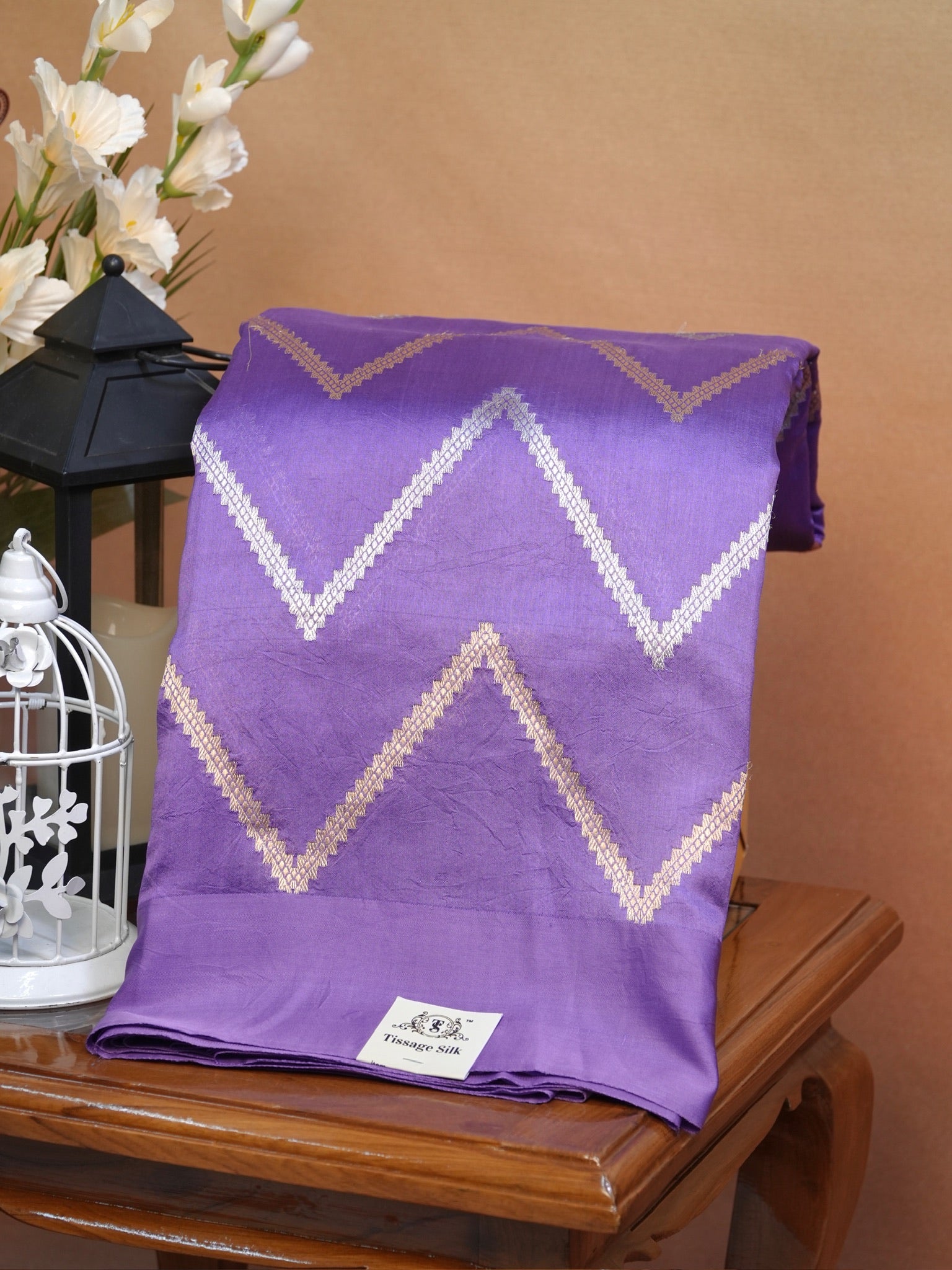 Banarasi Pure Katan Silk Handwoven Kadhuva Saree
