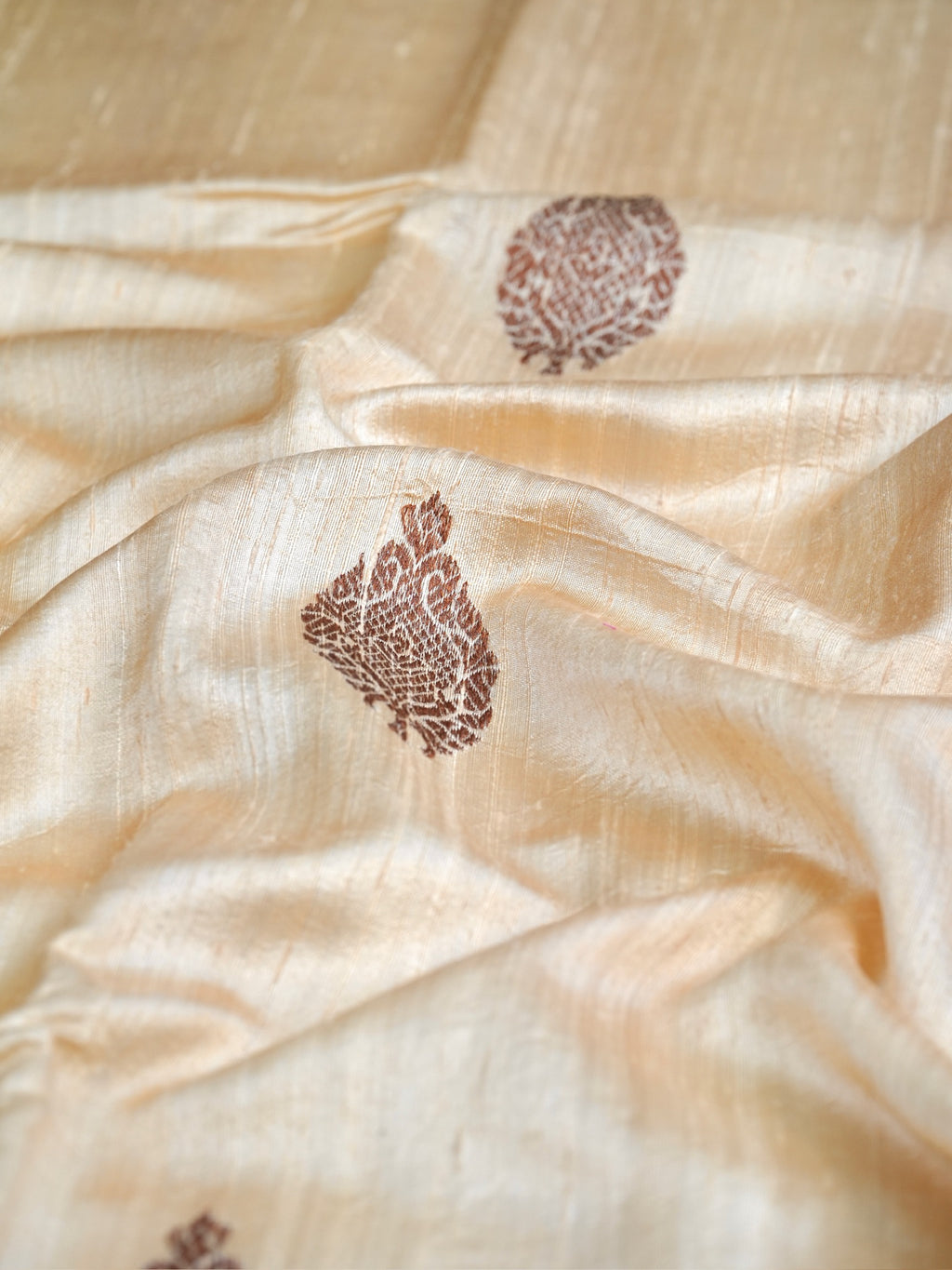 Banarasi Pure Raw Matka Silk Handmade Kadhuva Saree