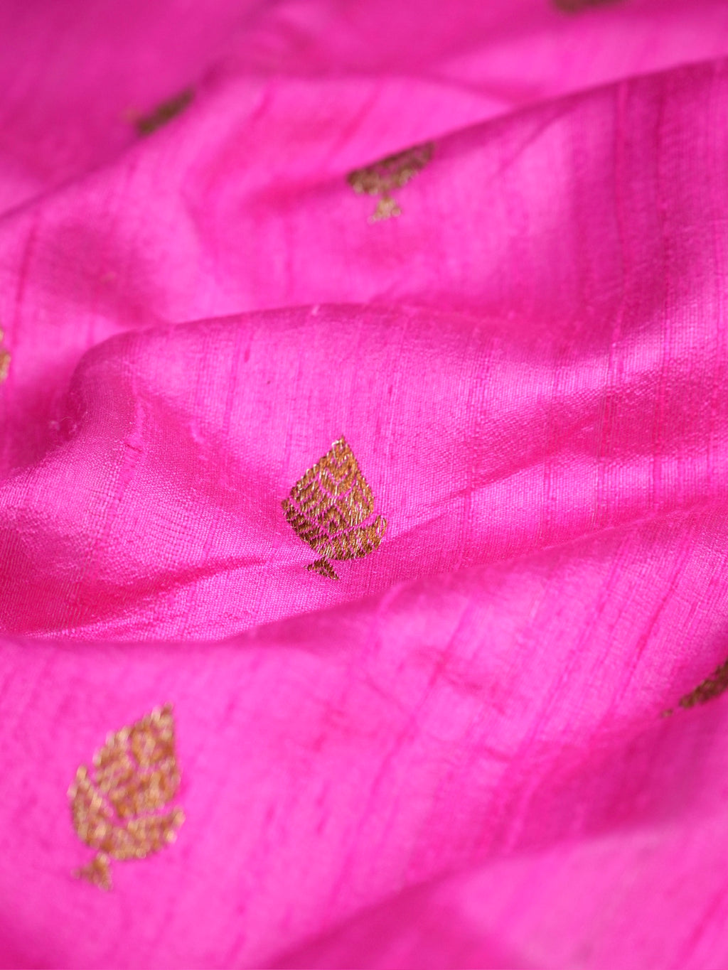 Handwoven Banarasi Pure Raw Matka Silk Saree with Antique Zari Work