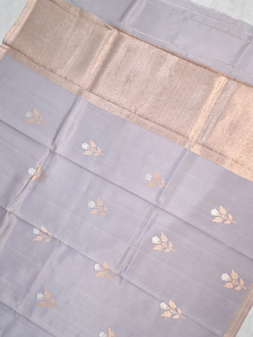 Banarasi Pure Katan Silk Handwoven Kadhuva Saree