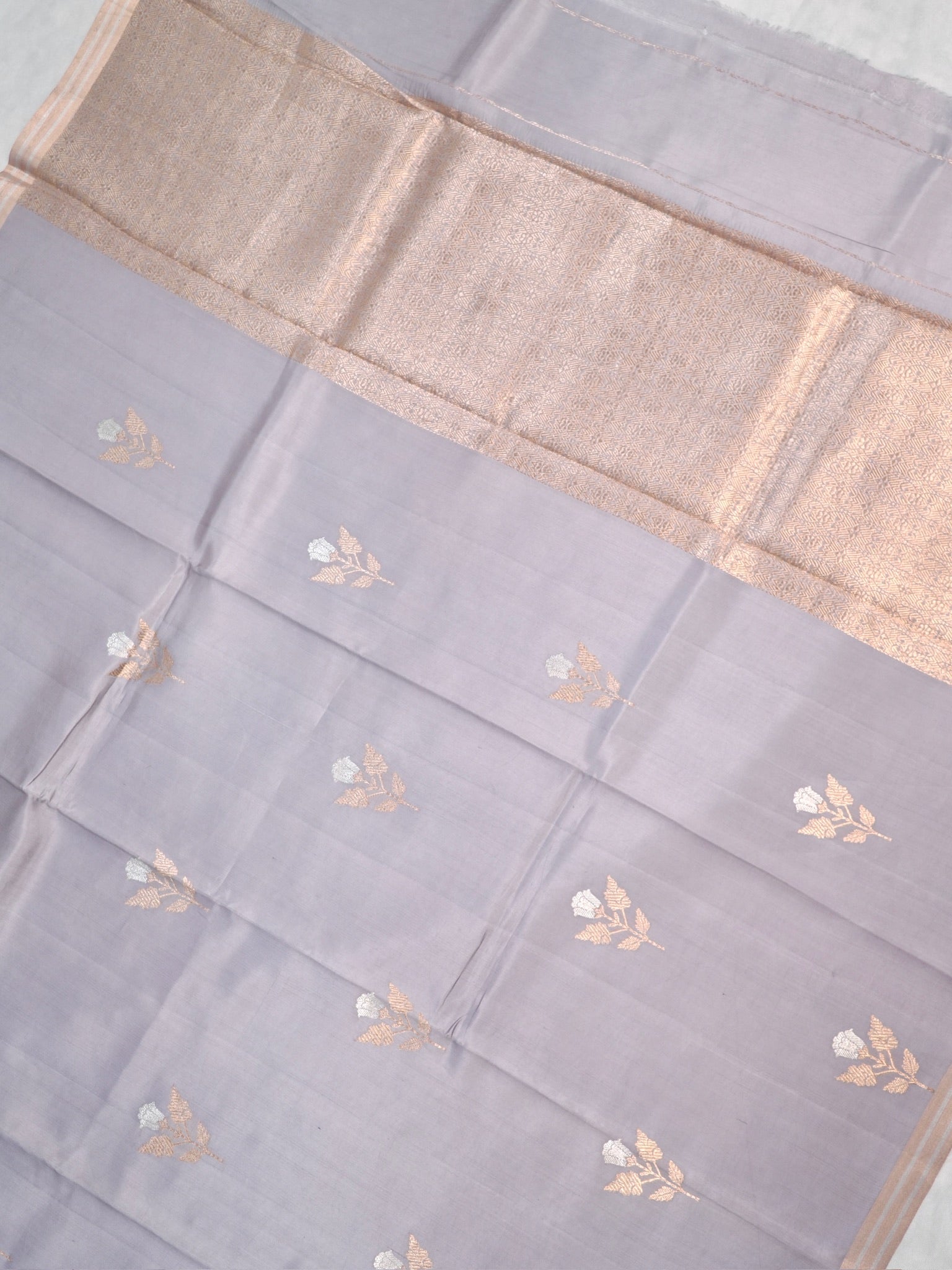 Banarasi Pure Katan Silk Handwoven Kadhuva Saree