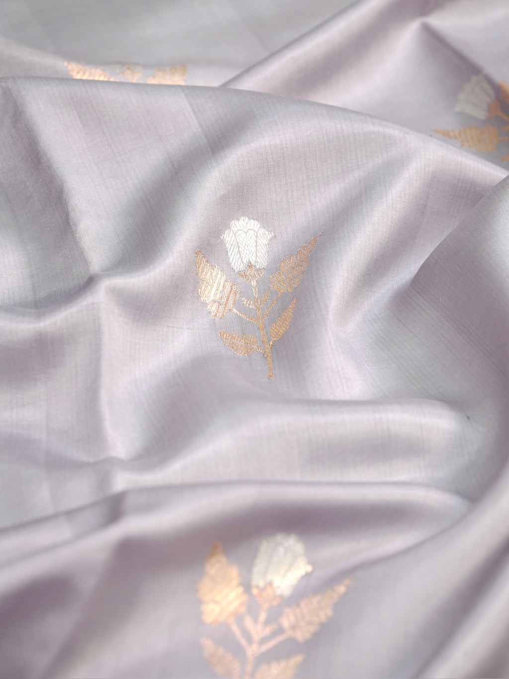 Banarasi Pure Katan Silk Handwoven Kadhuva Saree