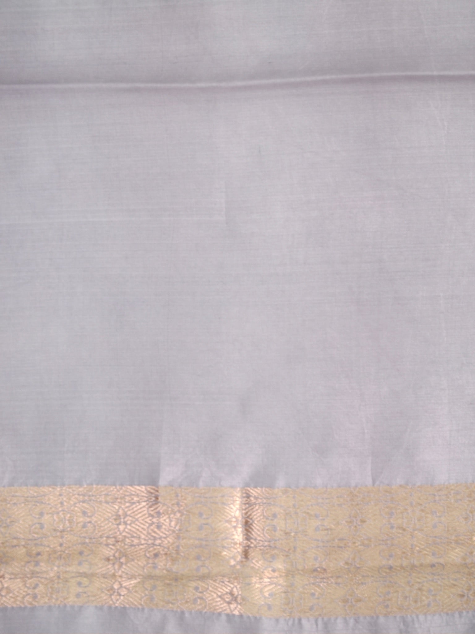 Banarasi Pure Katan Silk Handwoven Kadhuva Saree