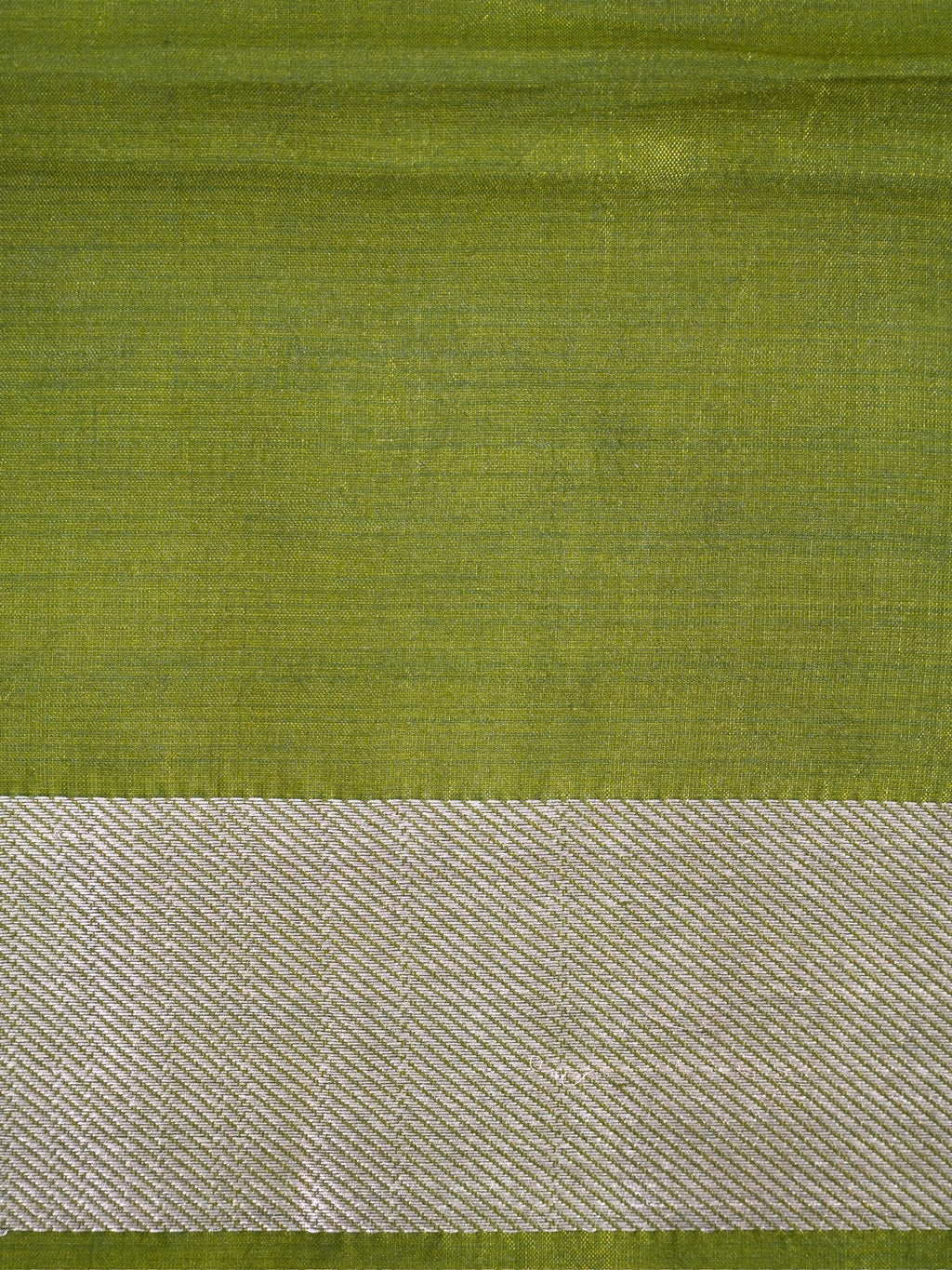 Banarasi Pure Katan Silk Handwoven Kadhuva Saree