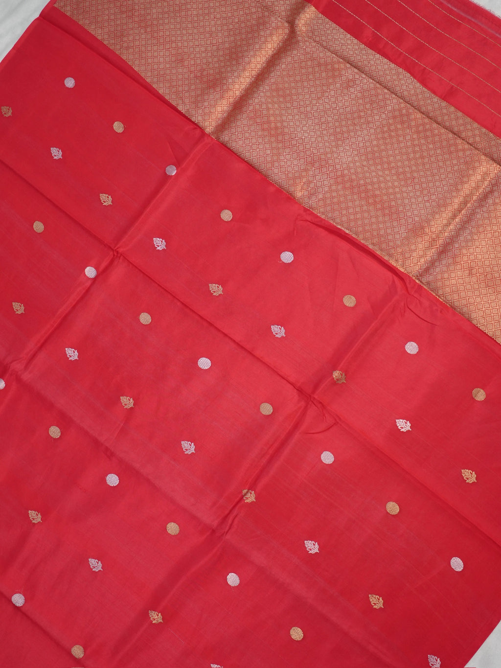 Banarasi Pure Katan Silk Handwoven Kadhuva Saree