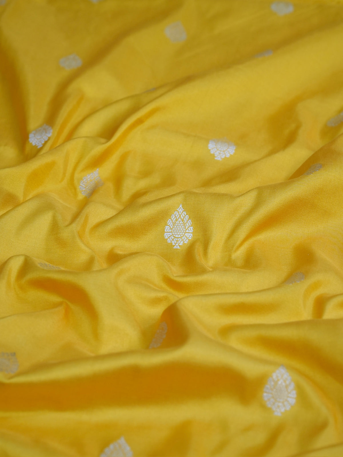 Bright Yellow & Magenta Banarasi Pure Katan Silk Tilfi Kadhwa Saree with Meenakari