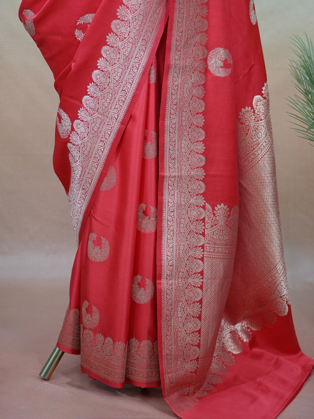 Banarasi Pure Mushru Silk Handmade Kadhuva Saree – Red