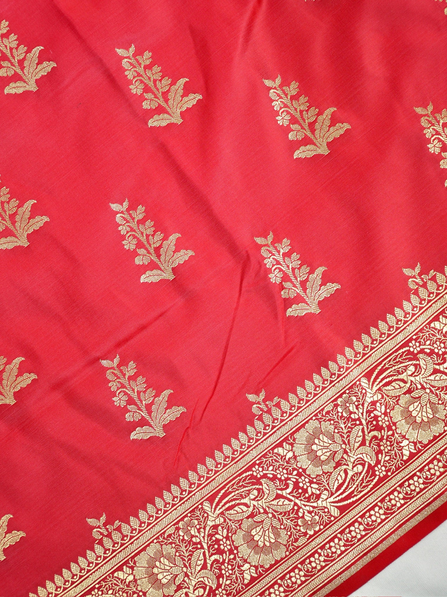 Banarasi Mushru Katan Silk Saree – Red