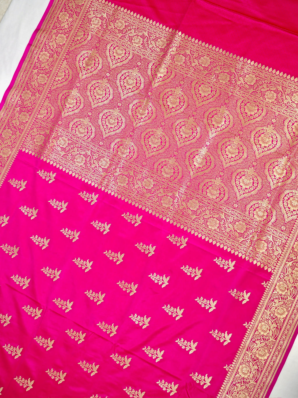 Magenta Pink Banarasi Mushru Katan Silk Saree