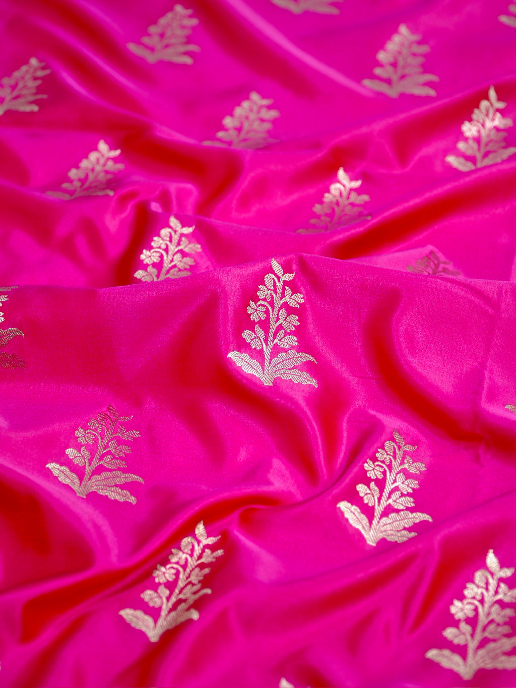 Magenta Pink Banarasi Mushru Katan Silk Saree