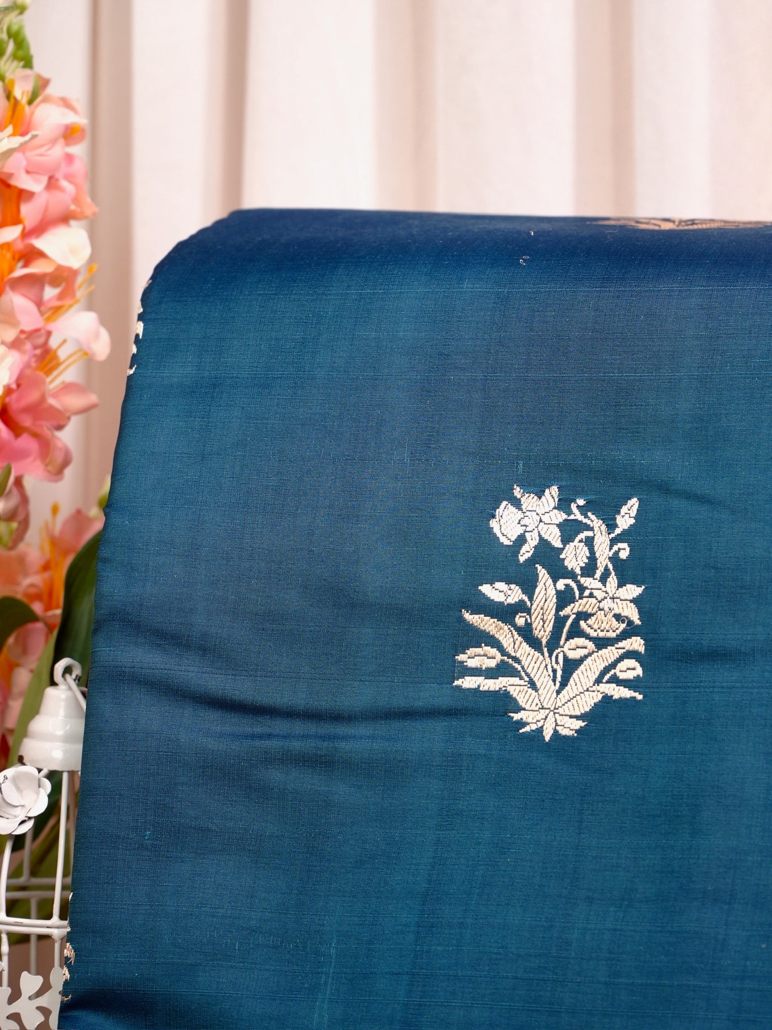 Banarasi Pure Mushru Katan Silk Kadhuva Handloom Saree in Peacock Teal Blue