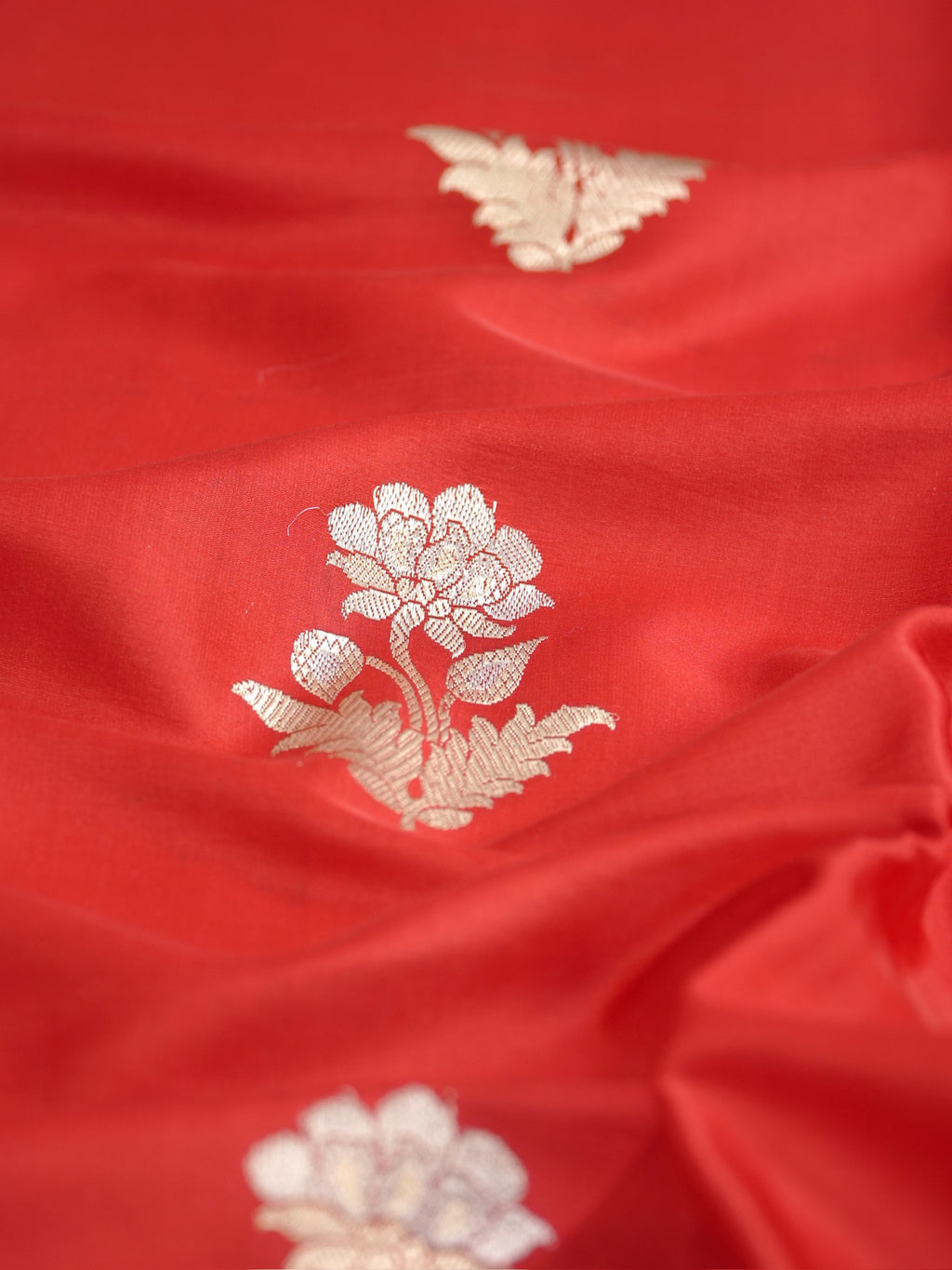 Banarasi Pure Mushru Katan Silk Saree with Kadhuva Weave-Crimson Red