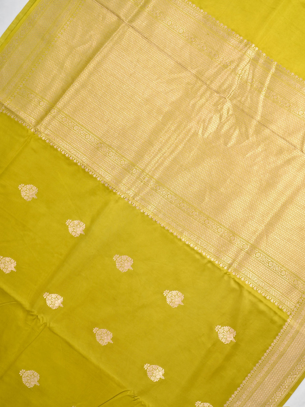 Banarasi Pure Mushru Katan Silk Saree with Kadhuva Weave-Olive Green