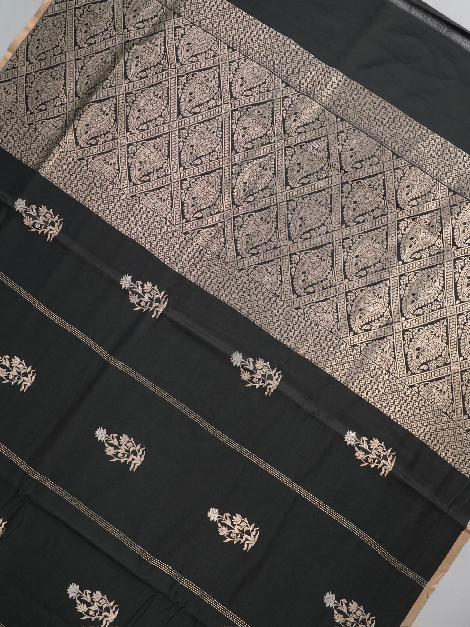 Banarasi Pure Mushru Katan Silk Saree with Kadhuva Weave -Classic Black