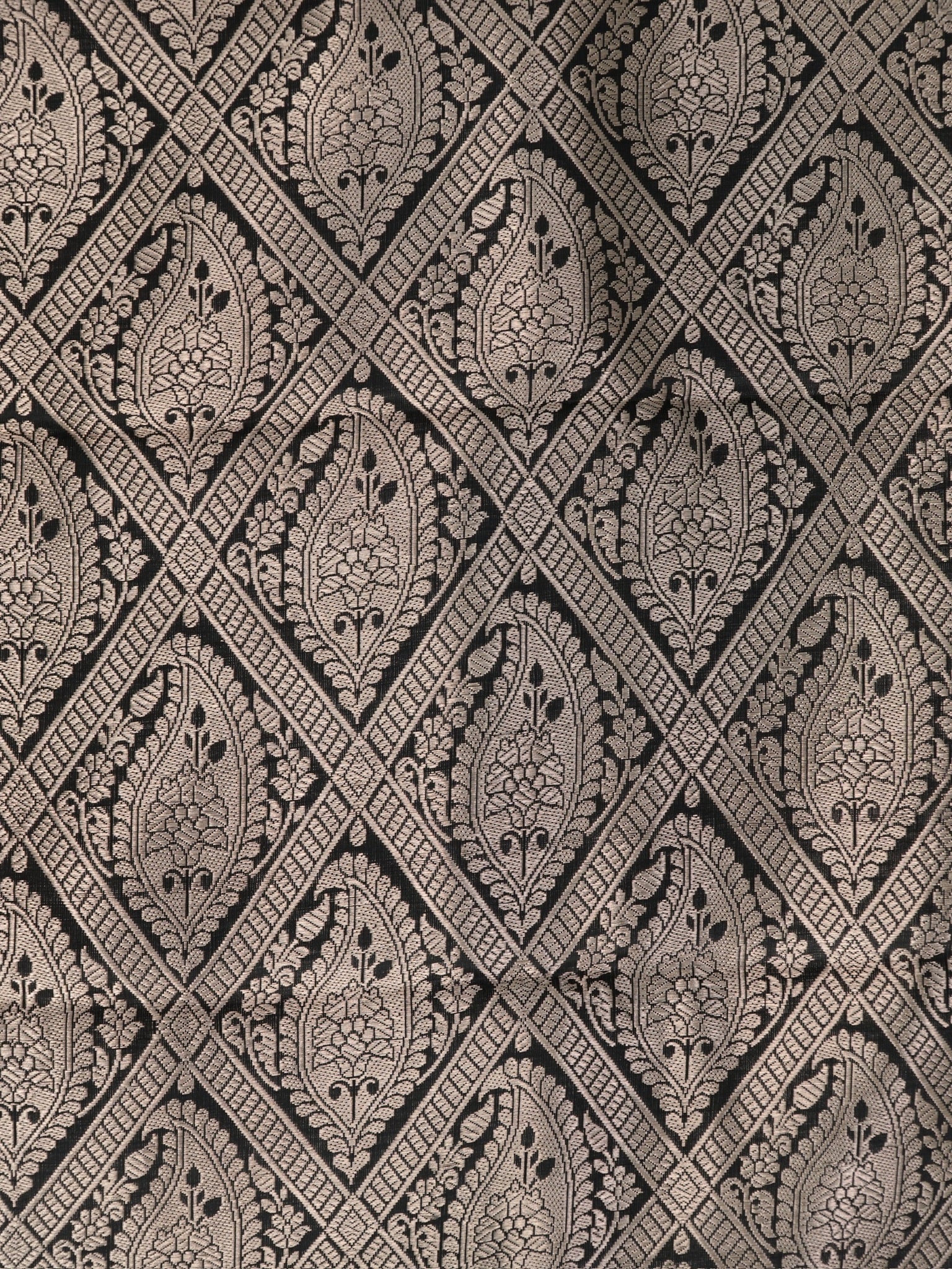 Banarasi Pure Mushru Katan Silk Saree with Kadhuva Weave -Classic Black