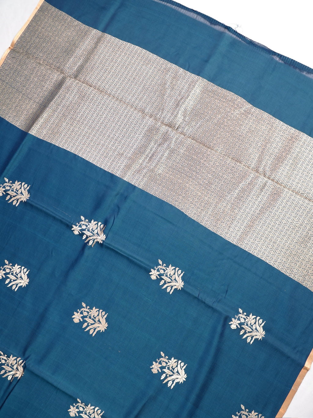 Banarasi Pure Mushru Katan Silk Kadhuva Handloom Saree in Peacock Teal Blue