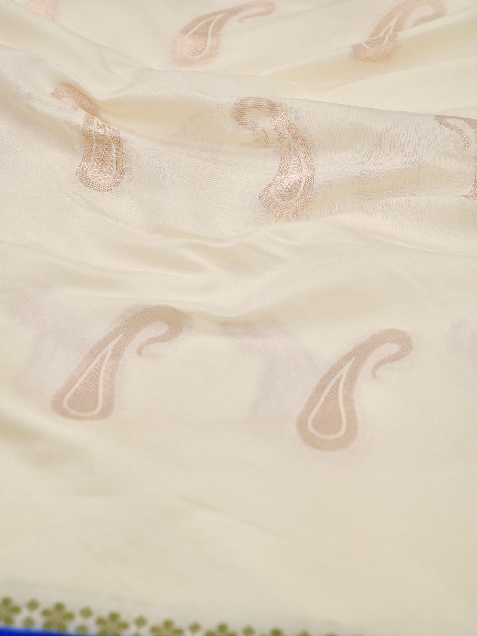 Cream & Royal Blue Contrast Banarasi Semi Soft Silk Saree
