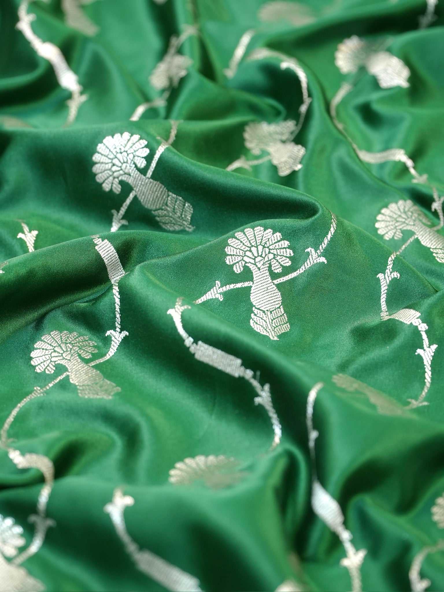 Emerald Green Banarasi Mashru Katan Silk Saree with Meandering Floral Vines
