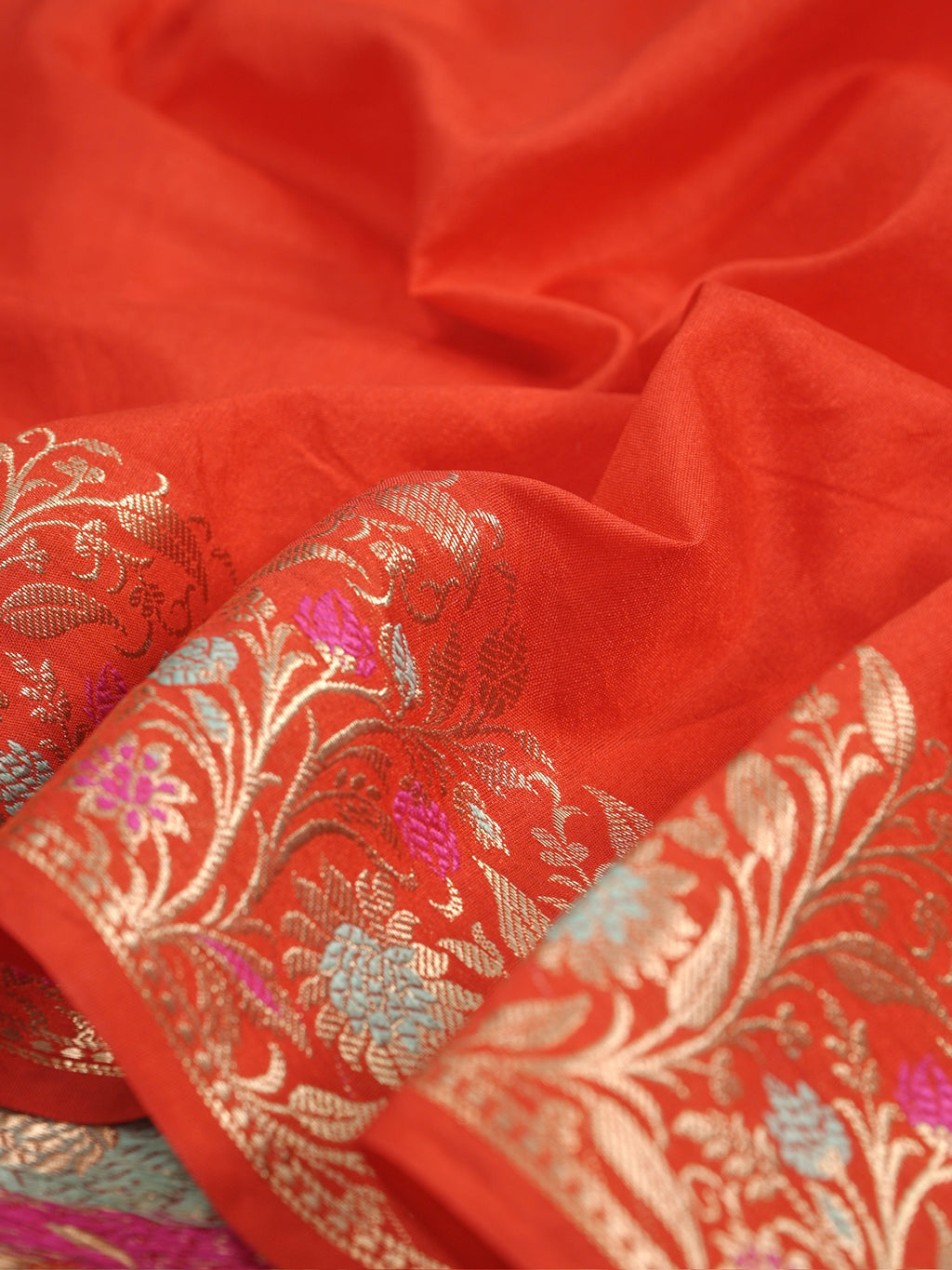 Vibrant Red Banarasi Chiniya Silk Saree with Meenakari Floral Border & Zari Pallu