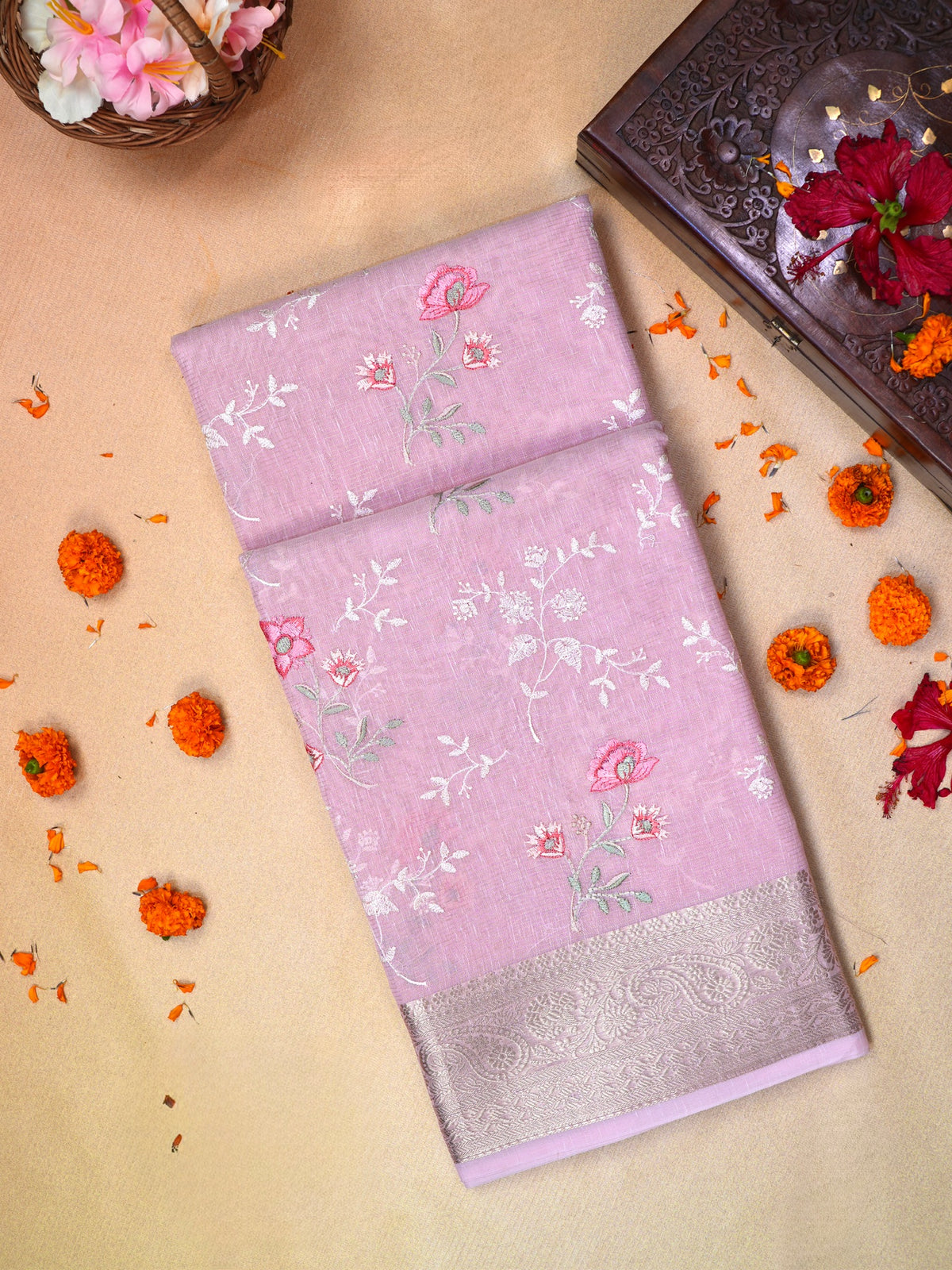 Soft Mauve Pink Soft Cotton Silk Floral Embroidered Saree with Silver Zari