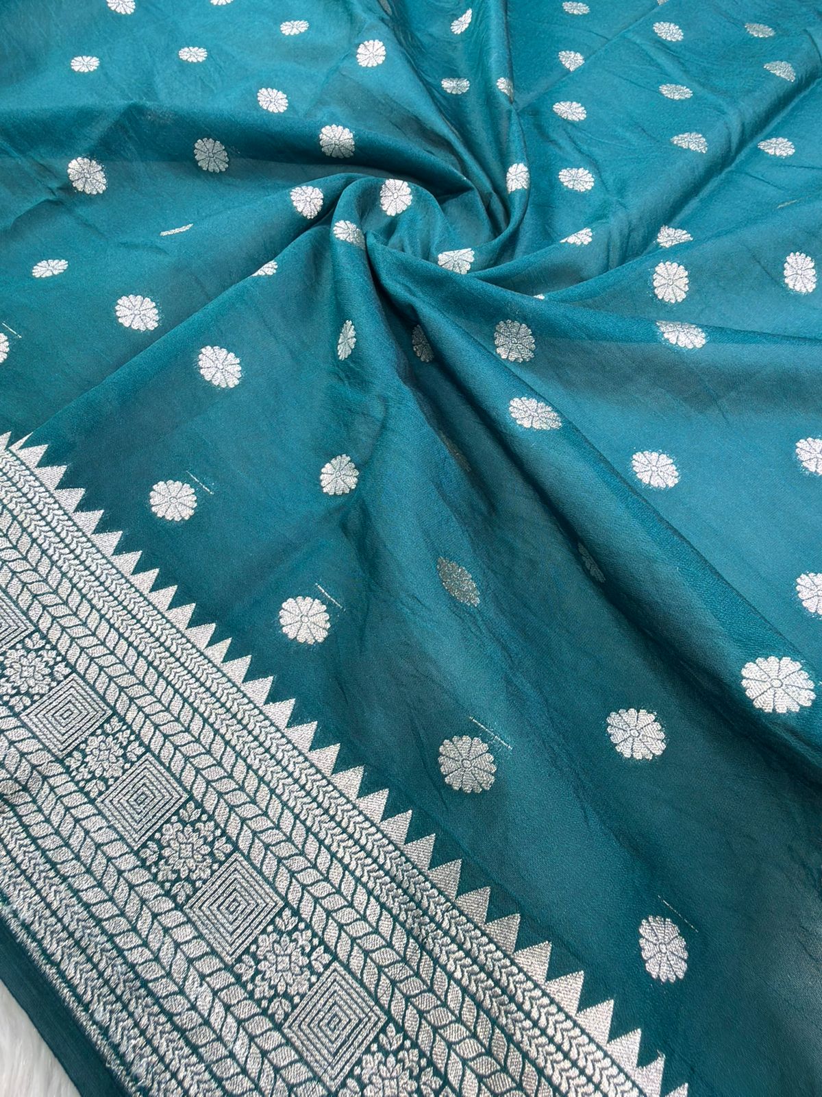 Banarasi Butter Silk Shibori Tye&Dye Saree