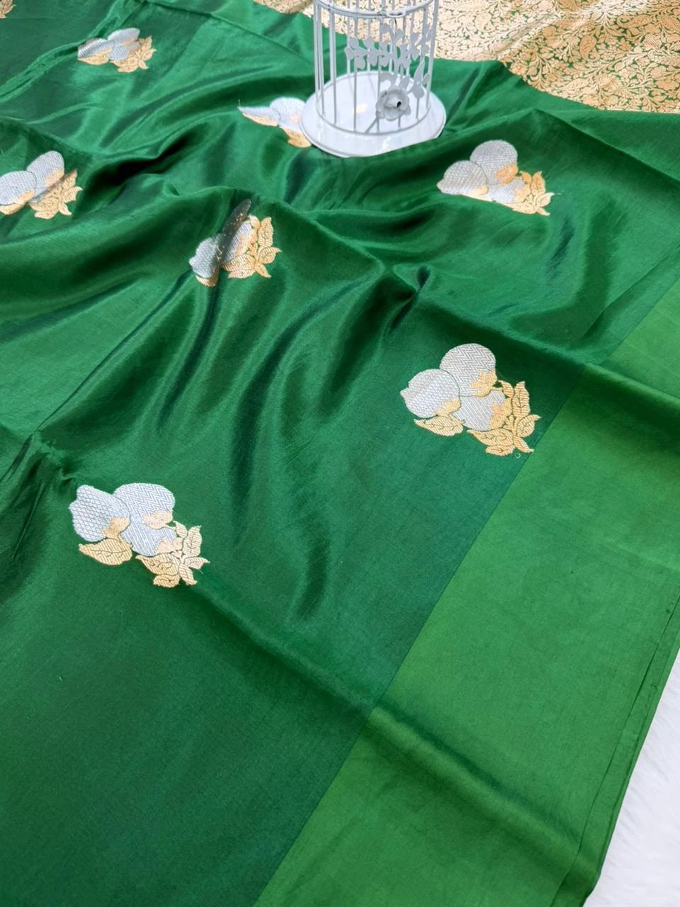 BANARASI PURE RAW MANGO HANDLOOM SAREE